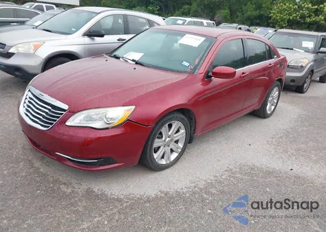 2012 Chrysler 200 Touring z USA, uszkodzony, nr VIN 1C3CCBBB6CN180868